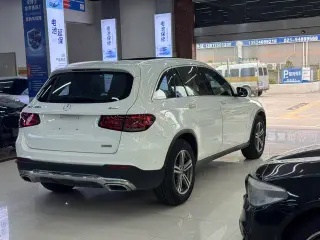 Mercedes-Benz GLC 2022 Restyling GLC 260 L 4MATIC Dynamic interior photo 12 Mercedes-Benz GLC 2022 Restyling GLC 260 L 4MATIC Dynamic interior photo 12