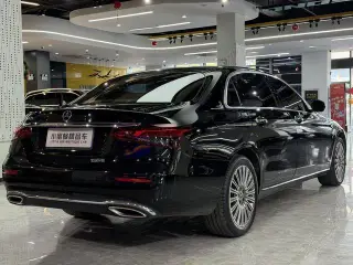 Mercedes-Benz E-Class 2023 Restyling E 300 L Fashionable Passenger car interior photo 15 Mercedes-Benz E-Class 2023 Restyling E 300 L Fashionable Passenger car interior photo 15