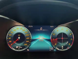 Mercedes-Benz GLC 2022 Restyling GLC 260 L 4MATIC Dynamic interior photo 13 Mercedes-Benz GLC 2022 Restyling GLC 260 L 4MATIC Dynamic interior photo 13