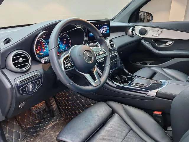 Mercedes-Benz GLC 2022 Restyling GLC 260 L 4MATIC Dynamic interior photo 15 Mercedes-Benz GLC 2022 Restyling GLC 260 L 4MATIC Dynamic interior photo 15