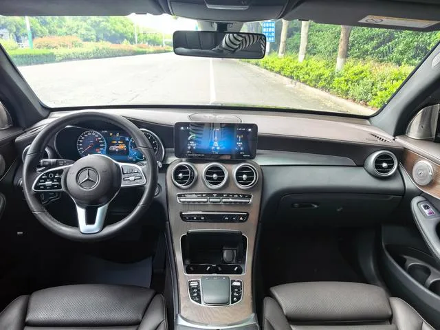 Mercedes-Benz GLC 2022 GLC 260 L 4MATIC De lujo exterior foto 9 Mercedes-Benz GLC 2022 GLC 260 L 4MATIC De lujo exterior foto 9