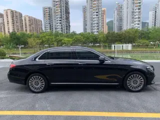 Mercedes-Benz E-Class 2023 Restyling E 300 L Fashionable Passenger car interior photo 12 Mercedes-Benz E-Class 2023 Restyling E 300 L Fashionable Passenger car interior photo 12