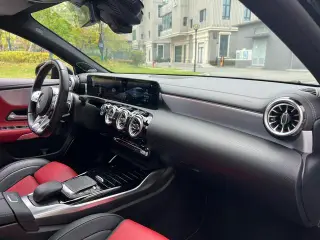 Mercedes-Benz Mercedes-AMG A-Class 2020 AMG A 35 4MATIC interior photo 11 Mercedes-Benz Mercedes-AMG A-Class 2020 AMG A 35 4MATIC interior photo 11