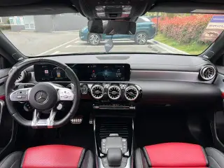 Mercedes-Benz Mercedes-AMG A-Class 2020 AMG A 35 4MATIC interior photo 15 Mercedes-Benz Mercedes-AMG A-Class 2020 AMG A 35 4MATIC interior photo 15