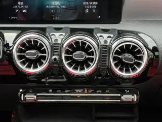 Mercedes-Benz Mercedes-AMG A-Class 2020 AMG A 35 4MATIC interior photo 19 Mercedes-Benz Mercedes-AMG A-Class 2020 AMG A 35 4MATIC interior photo 19