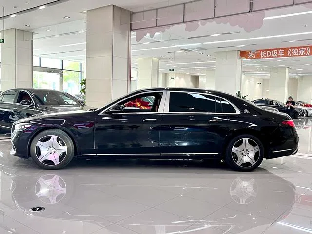 Mercedes-Benz Mercedes-Maybach S-Class 2023 S 480 4MATIC extérieur photo 3 Mercedes-Benz Mercedes-Maybach S-Class 2023 S 480 4MATIC extérieur photo 3