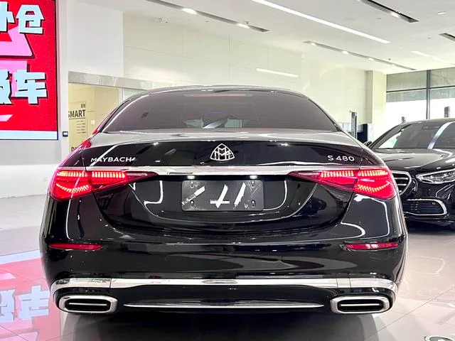 Mercedes-Benz Mercedes-Maybach S-Class 2023 S 480 4MATIC intérieur photo 9 Mercedes-Benz Mercedes-Maybach S-Class 2023 S 480 4MATIC intérieur photo 9