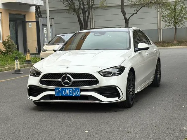 Mercedes-Benz C-Class 2024 C 260 L Sports version exterior photo 1 Mercedes-Benz C-Class 2024 C 260 L Sports version exterior photo 1