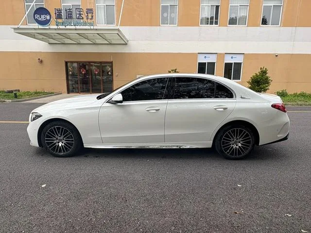 Mercedes-Benz C-Class 2024 C 260 L Sports version exterior photo 6 Mercedes-Benz C-Class 2024 C 260 L Sports version exterior photo 6