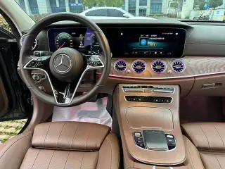 Mercedes-Benz E-Class 2023 E 260 L Passenger car interior photo 13 Mercedes-Benz E-Class 2023 E 260 L Passenger car interior photo 13