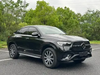 Mercedes-Benz GLE Coupe 2024 GLE 350 4MATIC Coupé SUV De lujo exterior foto 3