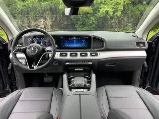 Mercedes-Benz GLE Coupe 2024 GLE 350 4MATIC Coupé SUV De lujo interior foto 11