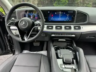 Mercedes-Benz GLE Coupe 2024 GLE 350 4MATIC Coupé SUV De lujo interior foto 12
