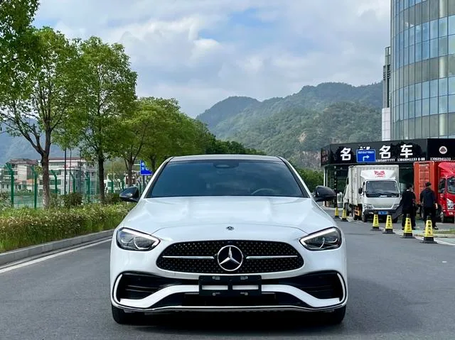 Mercedes-Benz C-Class 2024 C 260 L Edición deportiva Haoye exterior foto 2 Mercedes-Benz C-Class 2024 C 260 L Edición deportiva Haoye exterior foto 2