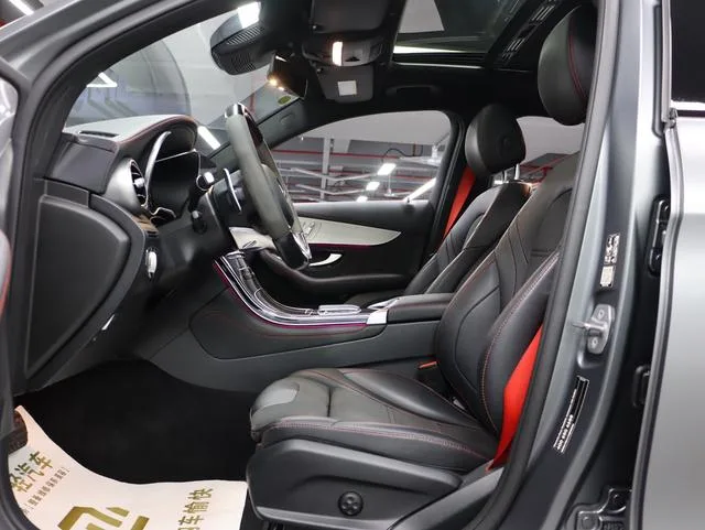 Mercedes-Benz Mercedes-AMG GLC Coupe 2020 AMG GLC 43 4MATIC coupe SUV exterior photo 8 Mercedes-Benz Mercedes-AMG GLC Coupe 2020 AMG GLC 43 4MATIC coupe SUV exterior photo 8