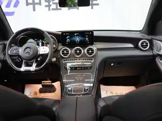 Mercedes-Benz Mercedes-AMG GLC Coupe 2020 AMG GLC 43 4MATIC coupe SUV interior photo 11 Mercedes-Benz Mercedes-AMG GLC Coupe 2020 AMG GLC 43 4MATIC coupe SUV interior photo 11