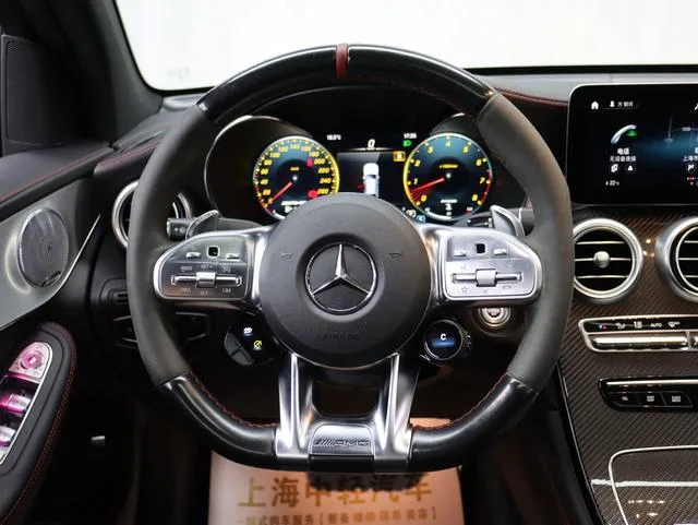 Mercedes-Benz Mercedes-AMG GLC Coupe 2020 AMG GLC 43 4MATIC coupe SUV interior photo 12 Mercedes-Benz Mercedes-AMG GLC Coupe 2020 AMG GLC 43 4MATIC coupe SUV interior photo 12
