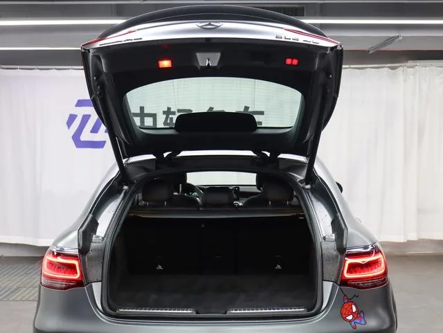 Mercedes-Benz Mercedes-AMG GLC Coupe 2020 AMG GLC 43 4MATIC coupe SUV interior photo 18 Mercedes-Benz Mercedes-AMG GLC Coupe 2020 AMG GLC 43 4MATIC coupe SUV interior photo 18