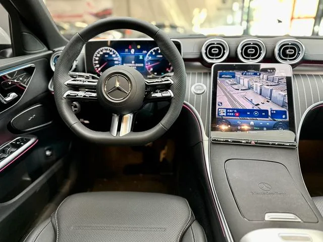 Mercedes-Benz C-Class 2025 C 260 L Versión deportiva interior foto 7 Mercedes-Benz C-Class 2025 C 260 L Versión deportiva interior foto 7