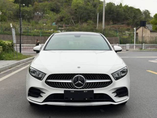 Mercedes-Benz A-Class 2021 A 200 L Sport Sedan Fashion Edition exterior photo 2 Mercedes-Benz A-Class 2021 A 200 L Sport Sedan Fashion Edition exterior photo 2