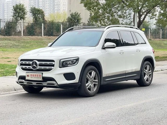 Mercedes-Benz GLB 2022 GLB 200 Type dynamique extérieur photo 1 Mercedes-Benz GLB 2022 GLB 200 Type dynamique extérieur photo 1