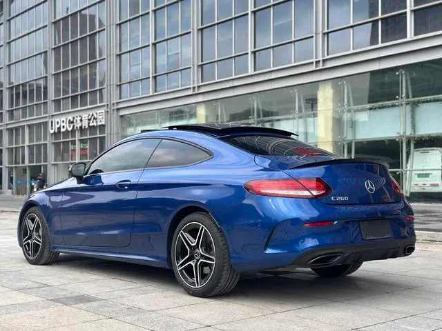 Mercedes-Benz C-Class 2022 Restyling C 260 Coupe interior photo 11 Mercedes-Benz C-Class 2022 Restyling C 260 Coupe interior photo 11
