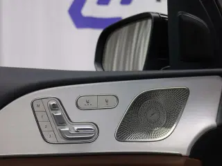 Mercedes-Benz GLS 2025 GLS 450 4MATIC Type dynamique extérieur photo 7