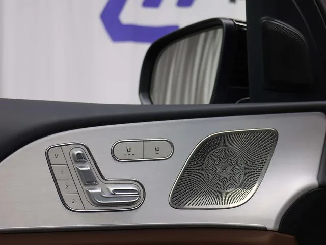 Mercedes-Benz GLS 2025 GLS 450 4MATIC Type dynamique extérieur photo 7