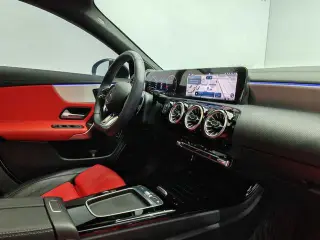 Mercedes-Benz CLA AMG 2024 AMG CLA 35 4MATIC интерьер фото 19