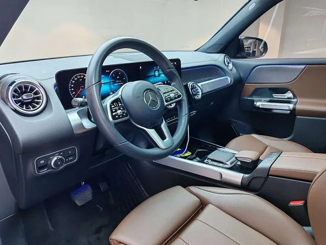 Mercedes-Benz GLB 2023 GLB 220 Dinámico interior foto 17