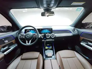 Mercedes-Benz GLB 2023 GLB 220 Dinámico interior foto 19