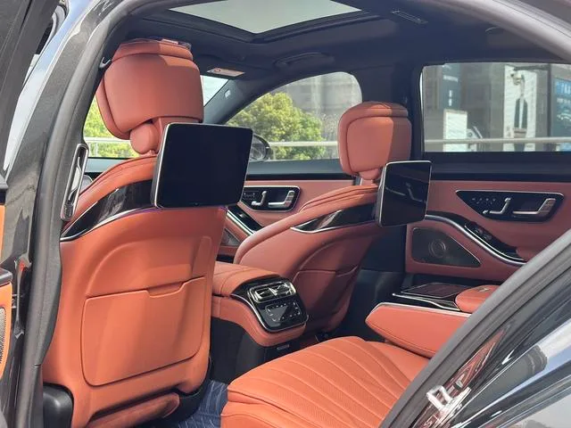 Mercedes-Benz S-Class 2021 S 450 L 4MATIC interior photo 11 Mercedes-Benz S-Class 2021 S 450 L 4MATIC interior photo 11