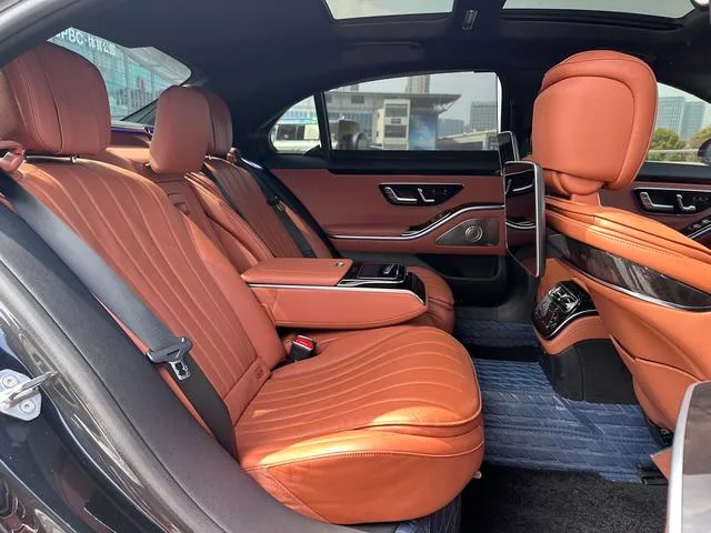 Mercedes-Benz S-Class 2021 S 450 L 4MATIC interior photo 14 Mercedes-Benz S-Class 2021 S 450 L 4MATIC interior photo 14