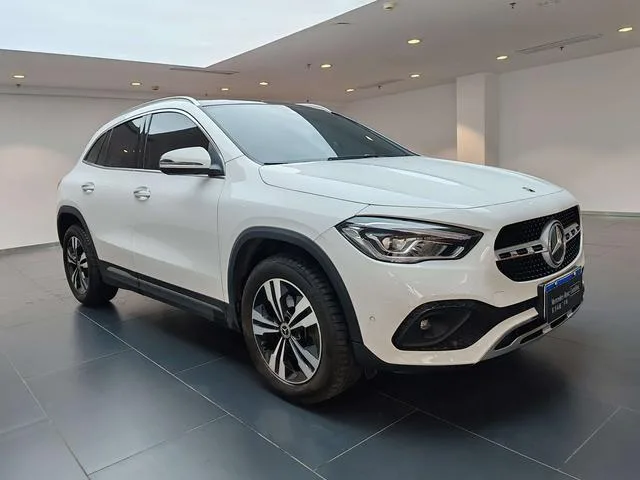 Mercedes-Benz GLA 2023 GLA 220 extérieur photo 2 Mercedes-Benz GLA 2023 GLA 220 extérieur photo 2