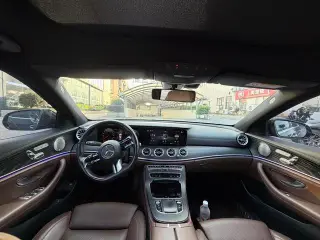 Mercedes-Benz E-Class 2022 Segundo cambio E 300 L De lujo Coche deportivo exterior foto 4 Mercedes-Benz E-Class 2022 Segundo cambio E 300 L De lujo Coche deportivo exterior foto 4