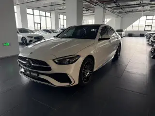 Mercedes-Benz C-Class 2022 C 260 L Versión deportiva exterior foto 1 Mercedes-Benz C-Class 2022 C 260 L Versión deportiva exterior foto 1