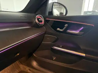 Mercedes-Benz C-Class 2022 C 260 L Versión deportiva interior foto 11 Mercedes-Benz C-Class 2022 C 260 L Versión deportiva interior foto 11