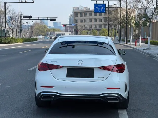 Mercedes-Benz C-Class 2023 C 260 L Sports version exterior photo 4 Mercedes-Benz C-Class 2023 C 260 L Sports version exterior photo 4