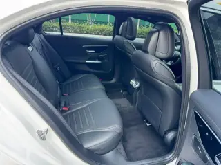 Mercedes-Benz C-Class 2023 C 260 L Sports version interior photo 18 Mercedes-Benz C-Class 2023 C 260 L Sports version interior photo 18