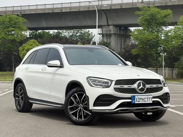 Mercedes-Benz GLC 2022 Restyling GLC 260 L 4MATIC Luxury type exterior photo 2 Mercedes-Benz GLC 2022 Restyling GLC 260 L 4MATIC Luxury type exterior photo 2