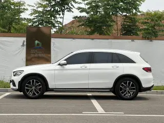 Mercedes-Benz GLC 2022 Restyling GLC 260 L 4MATIC Luxury type interior photo 10 Mercedes-Benz GLC 2022 Restyling GLC 260 L 4MATIC Luxury type interior photo 10