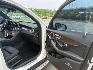 Mercedes-Benz GLC 2022 Restyling GLC 260 L 4MATIC Luxury type interior photo 11 Mercedes-Benz GLC 2022 Restyling GLC 260 L 4MATIC Luxury type interior photo 11