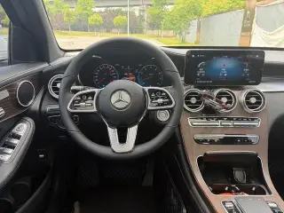 Mercedes-Benz GLC 2022 Restyling GLC 260 L 4MATIC Luxury type interior photo 13 Mercedes-Benz GLC 2022 Restyling GLC 260 L 4MATIC Luxury type interior photo 13