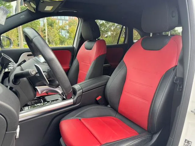 Mercedes-Benz GLA AMG 2021 AMG GLA 35 4MATIC interior foto 12 Mercedes-Benz GLA AMG 2021 AMG GLA 35 4MATIC interior foto 12