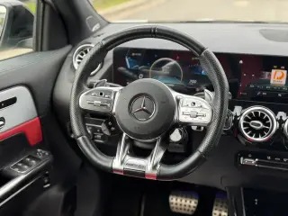 Mercedes-Benz GLA AMG 2021 AMG GLA 35 4MATIC interior foto 16 Mercedes-Benz GLA AMG 2021 AMG GLA 35 4MATIC interior foto 16