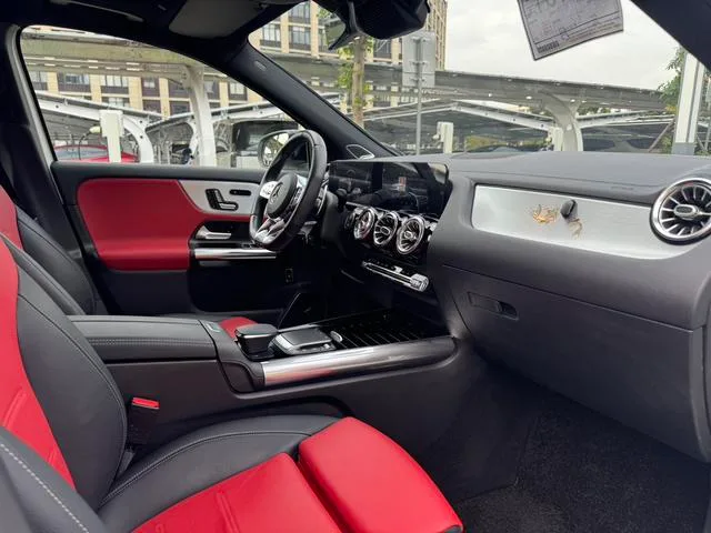 Mercedes-Benz GLA AMG 2021 AMG GLA 35 4MATIC interior foto 18 Mercedes-Benz GLA AMG 2021 AMG GLA 35 4MATIC interior foto 18