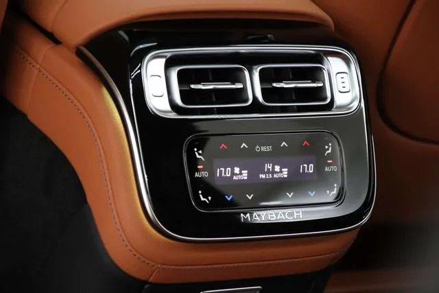 Mercedes-Benz Mercedes-Maybach S-Class 2025 S 480 4MATIC interior foto 16 Mercedes-Benz Mercedes-Maybach S-Class 2025 S 480 4MATIC interior foto 16