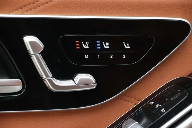 Mercedes-Benz Mercedes-Maybach S-Class 2025 S 480 4MATIC interior foto 19 Mercedes-Benz Mercedes-Maybach S-Class 2025 S 480 4MATIC interior foto 19