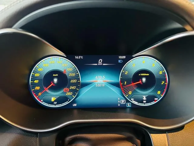 Mercedes-Benz GLC 2022 GLC 260 L 4MATIC Dynamic interior photo 11 Mercedes-Benz GLC 2022 GLC 260 L 4MATIC Dynamic interior photo 11