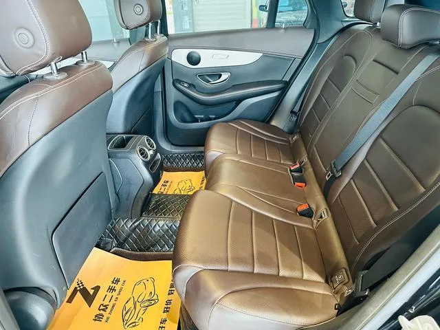 Mercedes-Benz GLC 2022 GLC 260 L 4MATIC Dynamic interior photo 14 Mercedes-Benz GLC 2022 GLC 260 L 4MATIC Dynamic interior photo 14